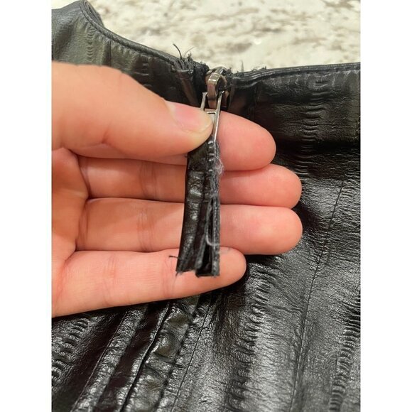 Good American Better Than Leather Faux Leather Top Black Womens Size 0 XS - Picture 9 of 11